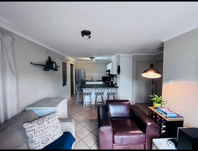 2 BEDROOM APARTMENT FOR SALE IN BLOEMHOF